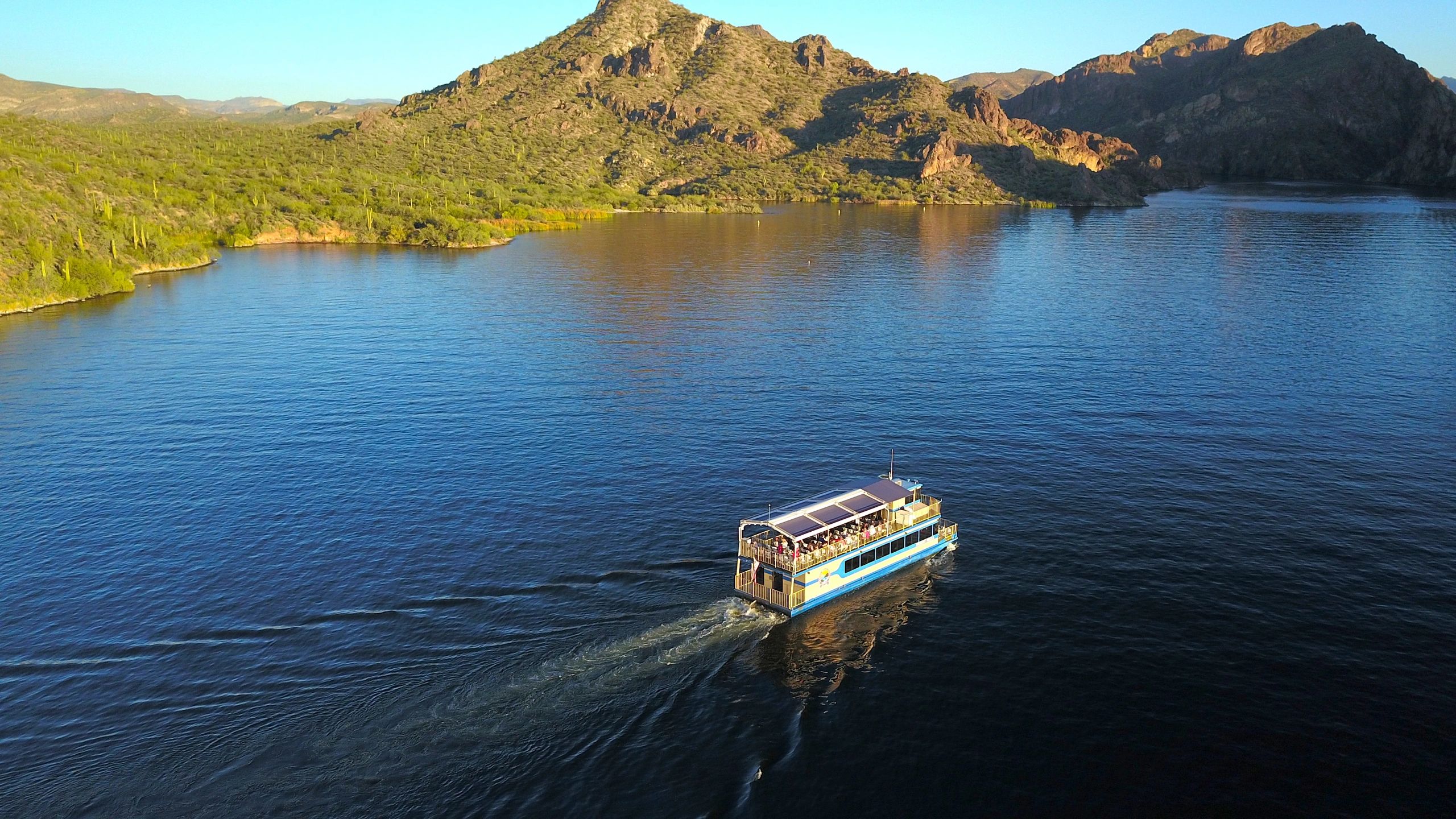 Saguaro Lake & Desert Belle Cruise in Scottsdale